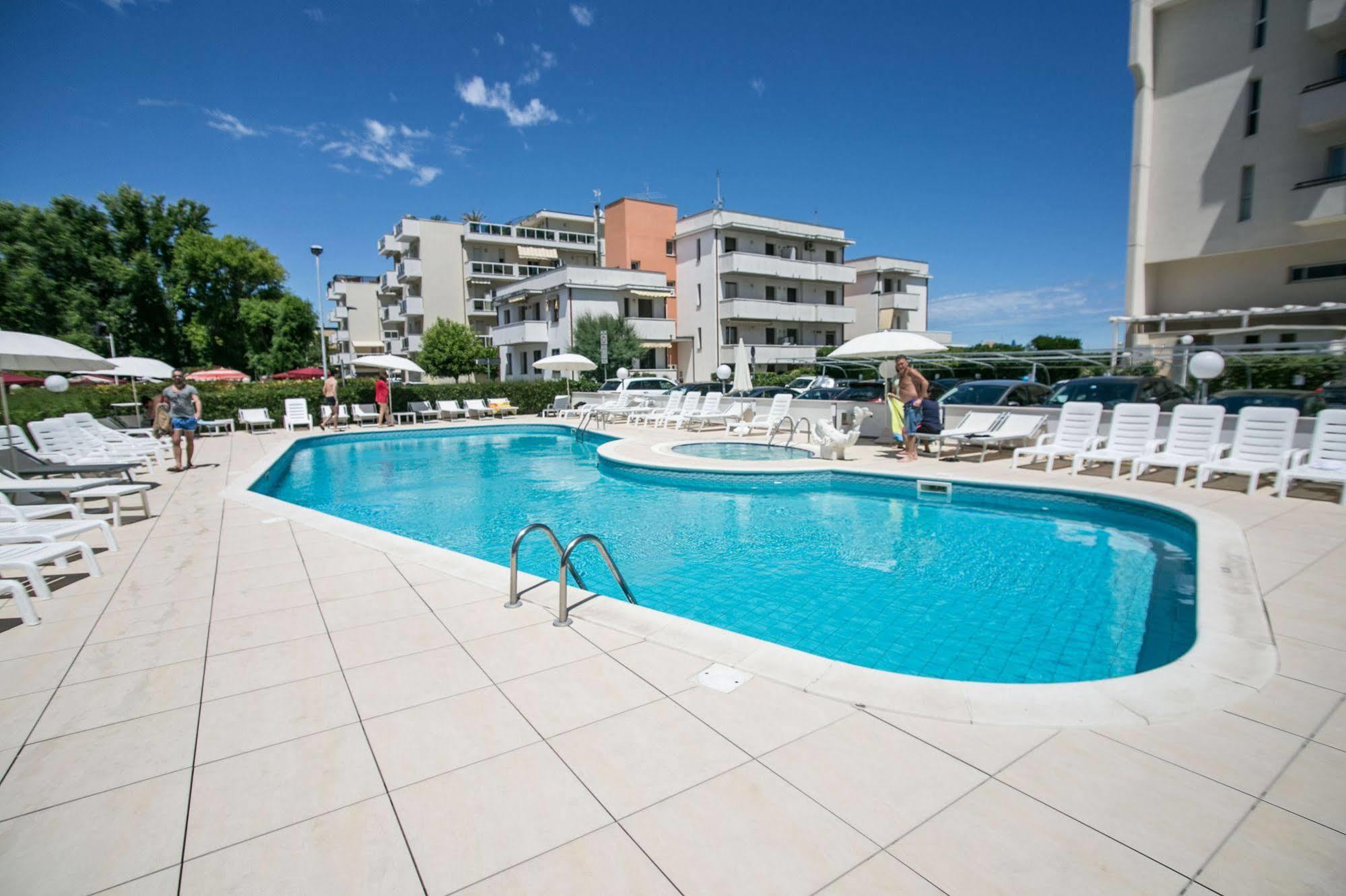 Park Serena Hotel 3*